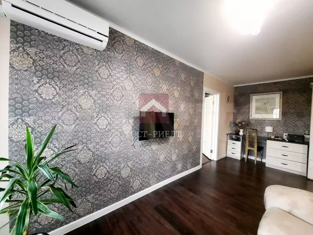 2-к. квартира, 42 м, 6/6 эт. - Фото 0