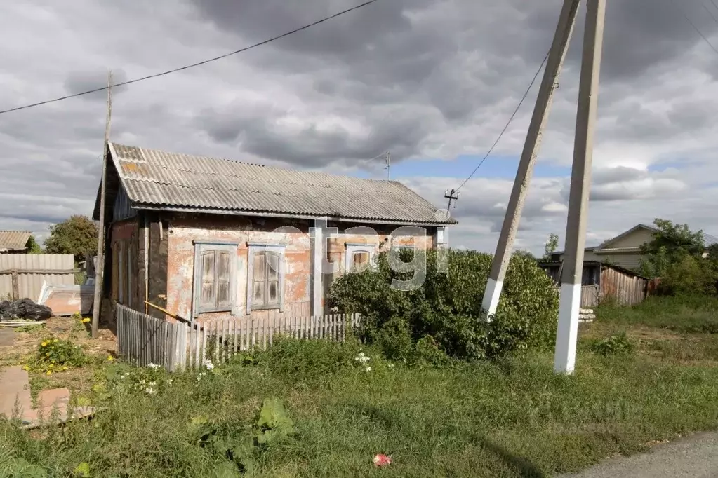 дом в тюменская область, ишимский район, с. новолокти комсомольская . - Фото 1