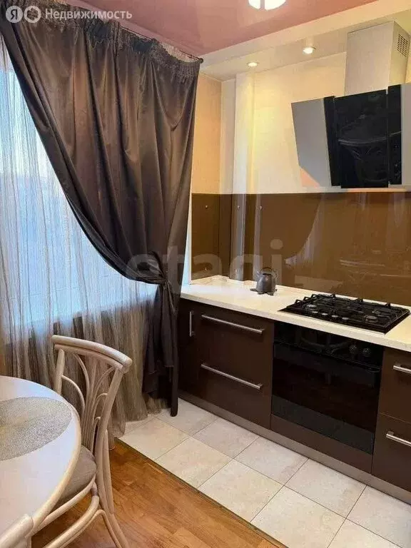 3-комнатная квартира: Самара, проспект Ленина, 14 (70 м) - Фото 2