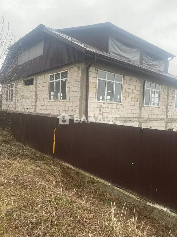 Дом в посёлок Каменномостский, улица Гоголя, 6А (327 м) - Фото 1