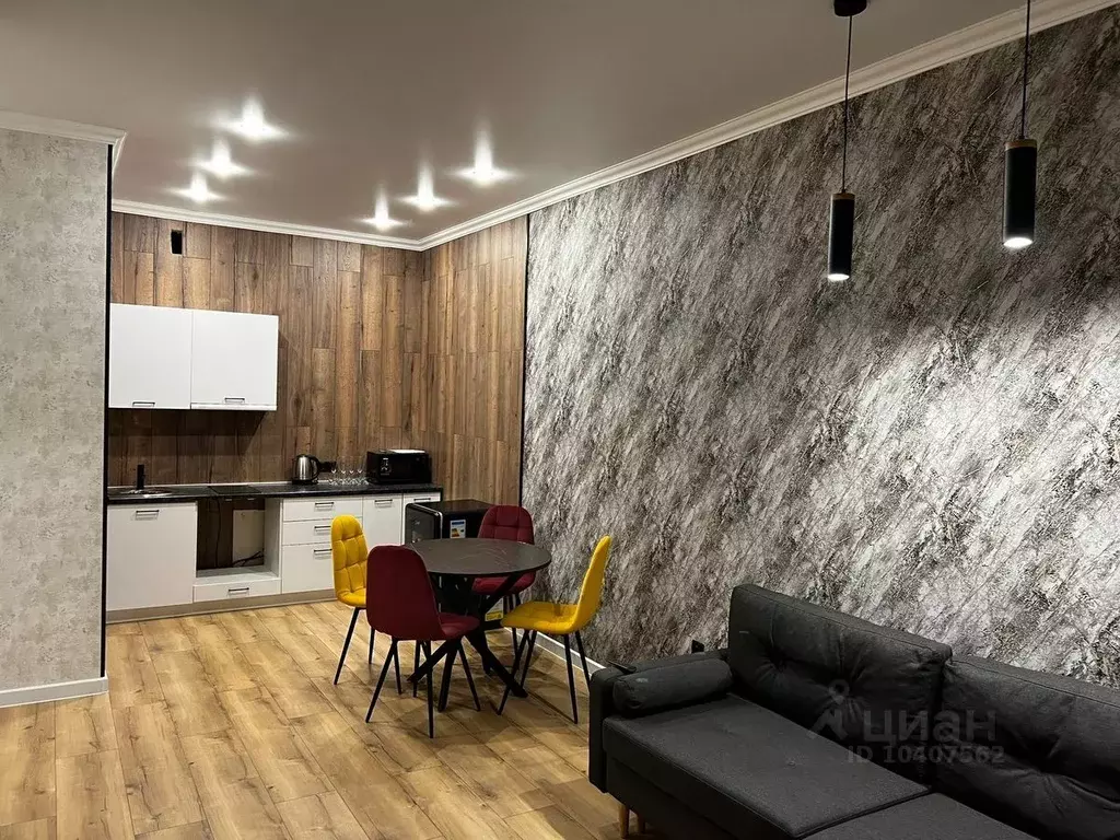 2-к кв. Башкортостан, Уфа Революционная ул., 39/3 (55.0 м) - Фото 0