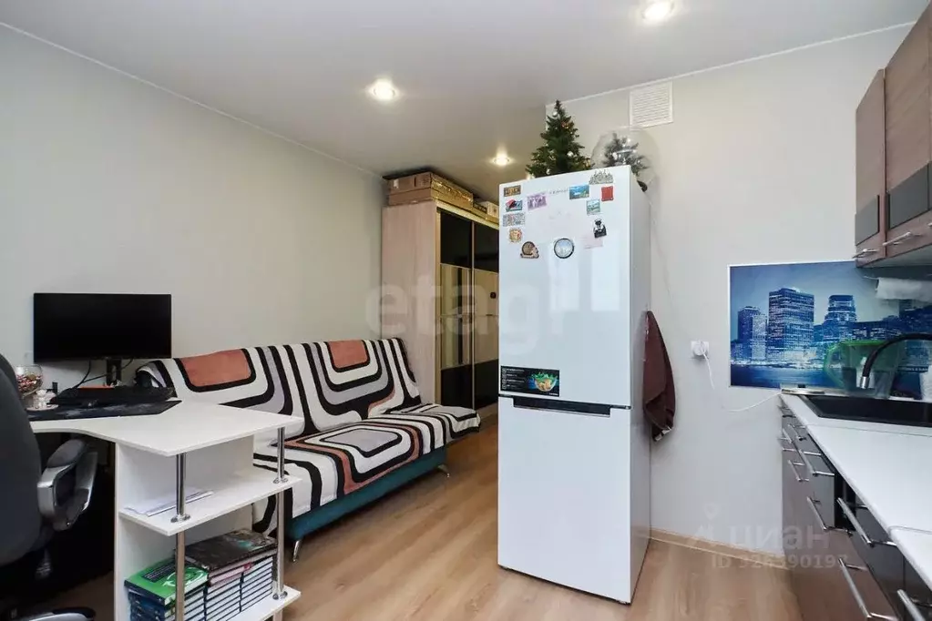 Студия Тюменская область, Тюмень Велижанская ул., 66к1 (20.6 м) - Фото 1