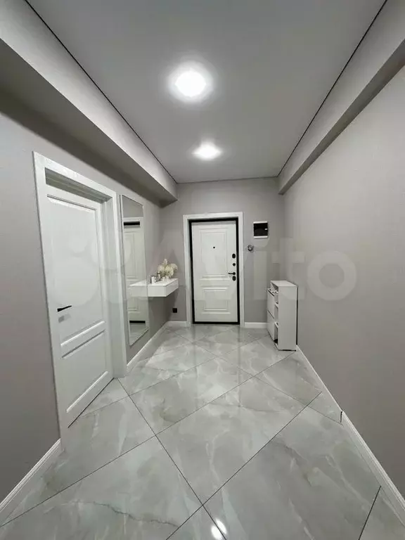 2-к. квартира, 76 м, 7/12 эт. - Фото 0