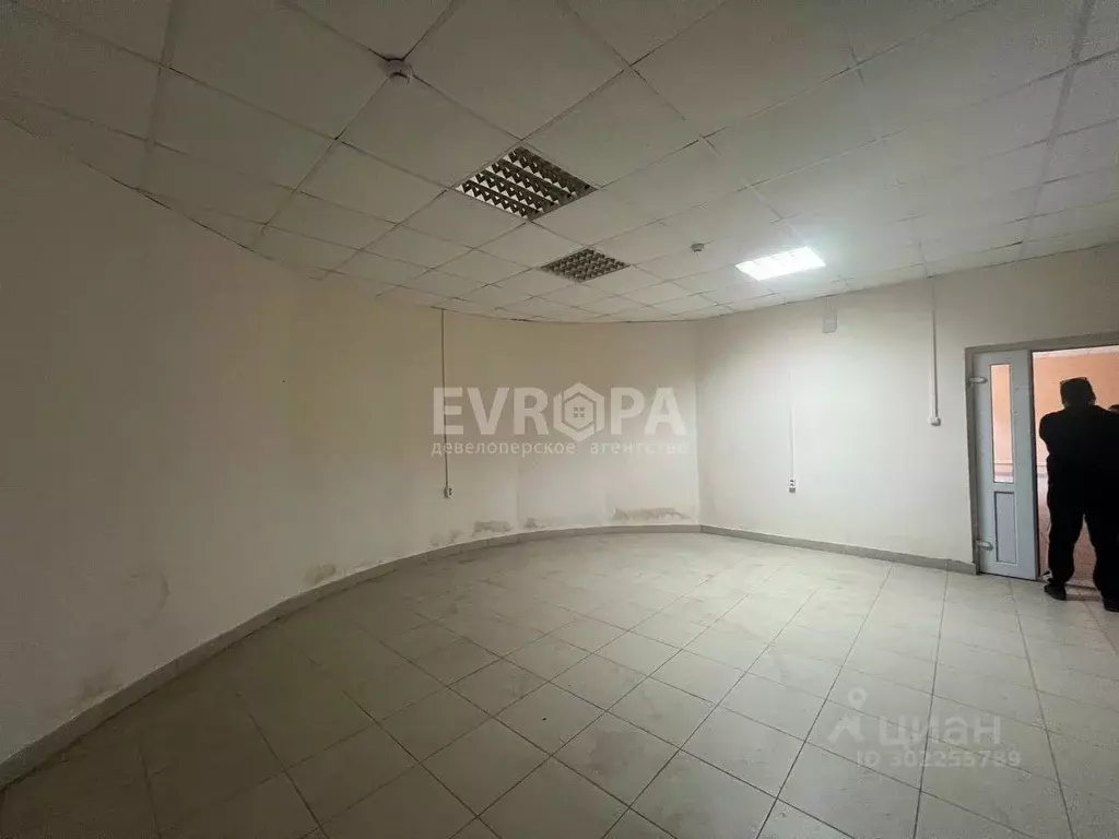 Помещение свободного назначения в Ульяновская область, Ульяновск ул. ... - Фото 1