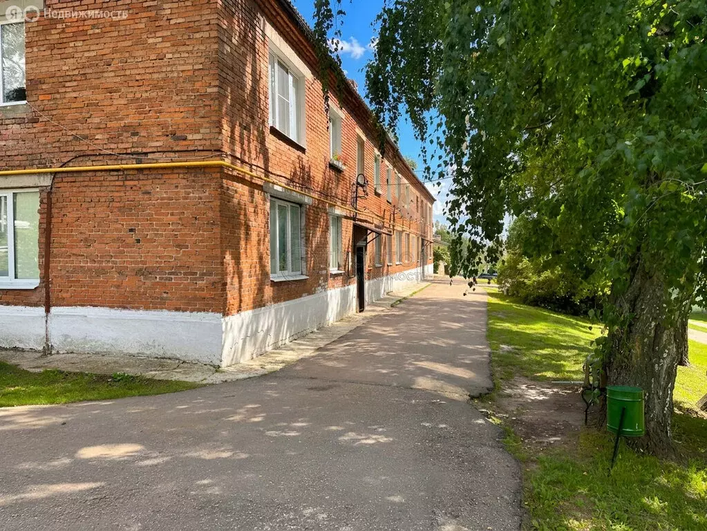 3-комнатная квартира: село Крутое, 15 (62.9 м) - Фото 1