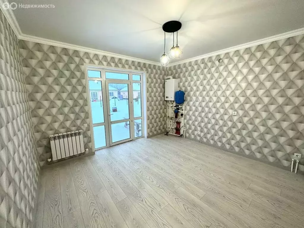 Дом в Ивановский сельсовет, ТСН Ивановское, Лазурная улица, 16 (80 м) - Фото 0