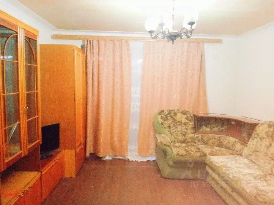 3-к кв. Волгоградская область, Дубовка Юбилейная ул., 121 (52.6 м) - Фото 1