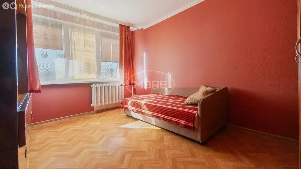 3-комнатная квартира: Калининград, улица Багратиона, 140 (63.3 м) - Фото 1