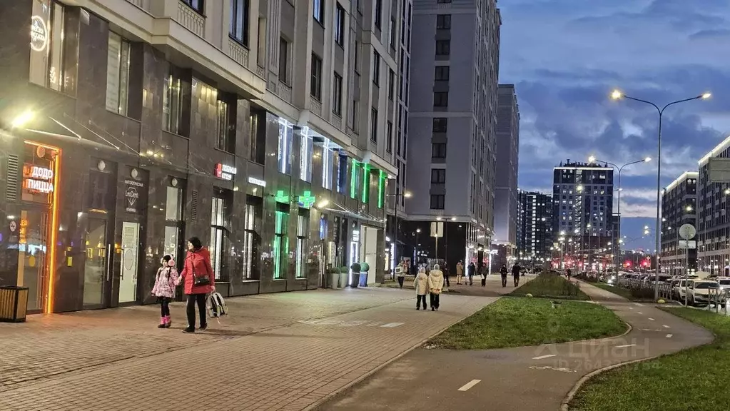 Торговая площадь в Санкт-Петербург ул. Парфеновская, 14к1 (77 м) - Фото 1