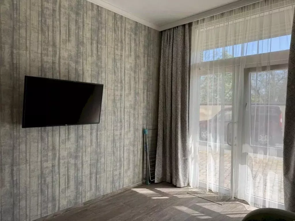 1-к кв. Краснодарский край, Геленджик Туристическая ул., 3/2 (25.0 м) - Фото 1