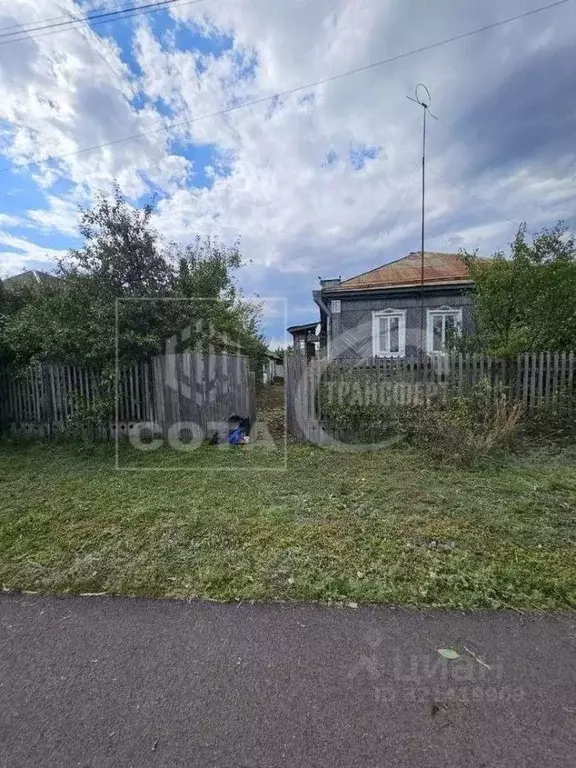 Дом в Воронежская область, Новохоперский район, Елань-Коленовское ... - Фото 1