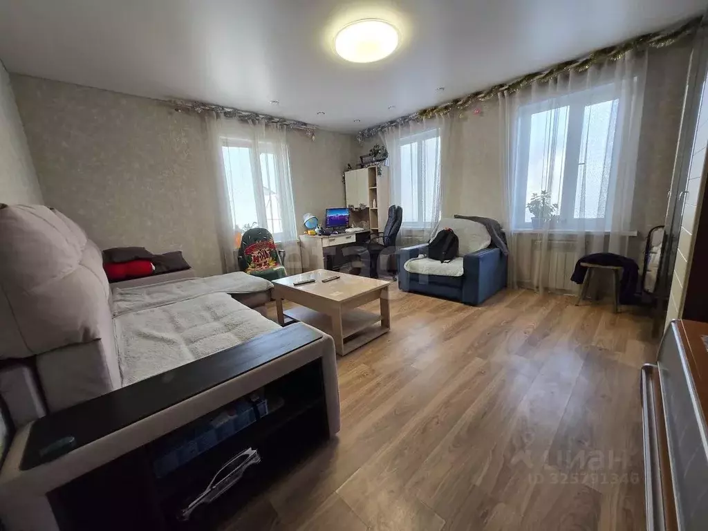 Дом в Белгородская область, Старый Оскол пер. 19-го Партсъезда, 1 (90 ... - Фото 1