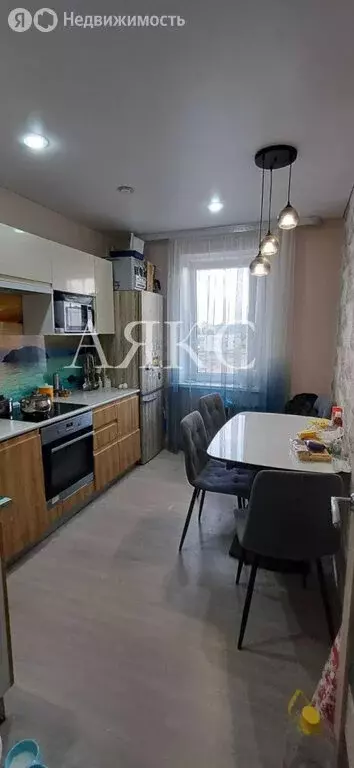 3-комнатная квартира: Ишимбай, улица Машиностроителей, 20 (68 м) - Фото 1