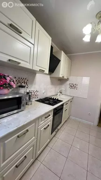 3-комнатная квартира: Майкоп, улица Димитрова, 21 (59.1 м) - Фото 1