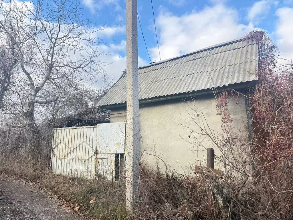 Дом в Саратовская область, Химик-3 СНТ  (18 м) - Фото 1