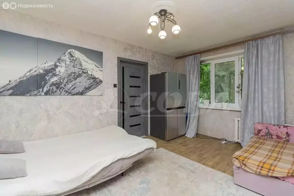 2-комнатная квартира: Тюмень, улица Энергетиков, 54 (44 м) - Фото 1