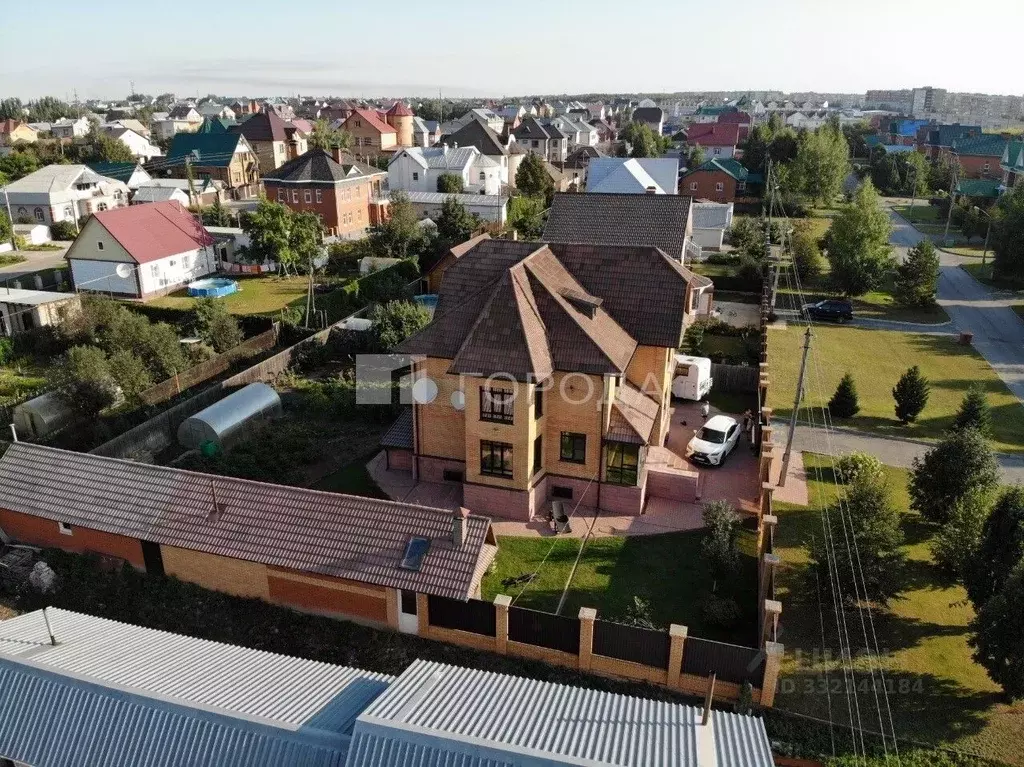 Дом в Алтайский край, Барнаул Геодезическая ул., 110 (275 м) - Фото 1
