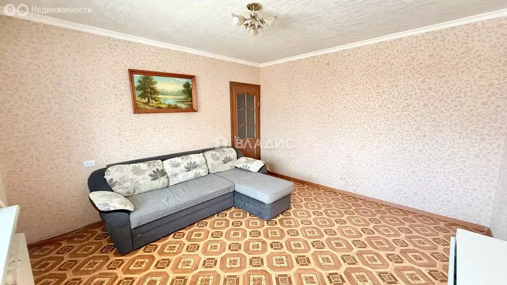 2-комнатная квартира: Нижнекамск, улица Бызова, 26 (43.2 м) - Фото 1