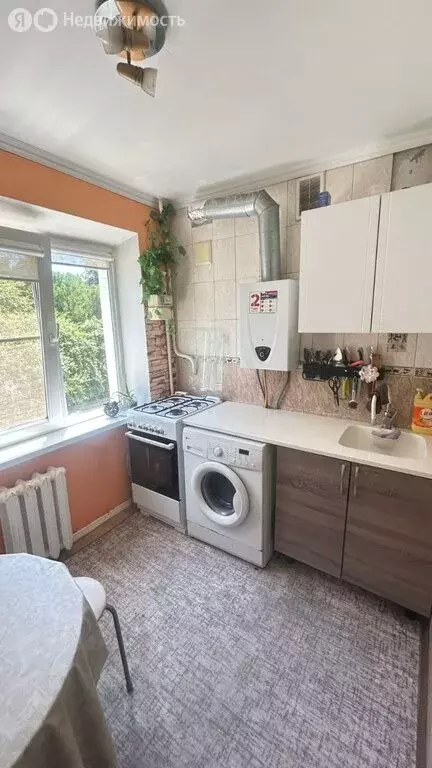 3-комнатная квартира: Геленджик, улица Грибоедова, 13 (57 м) - Фото 1
