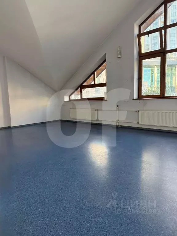 Офис в Москва Космодамианская наб., 52С1 (2011 м) - Фото 1