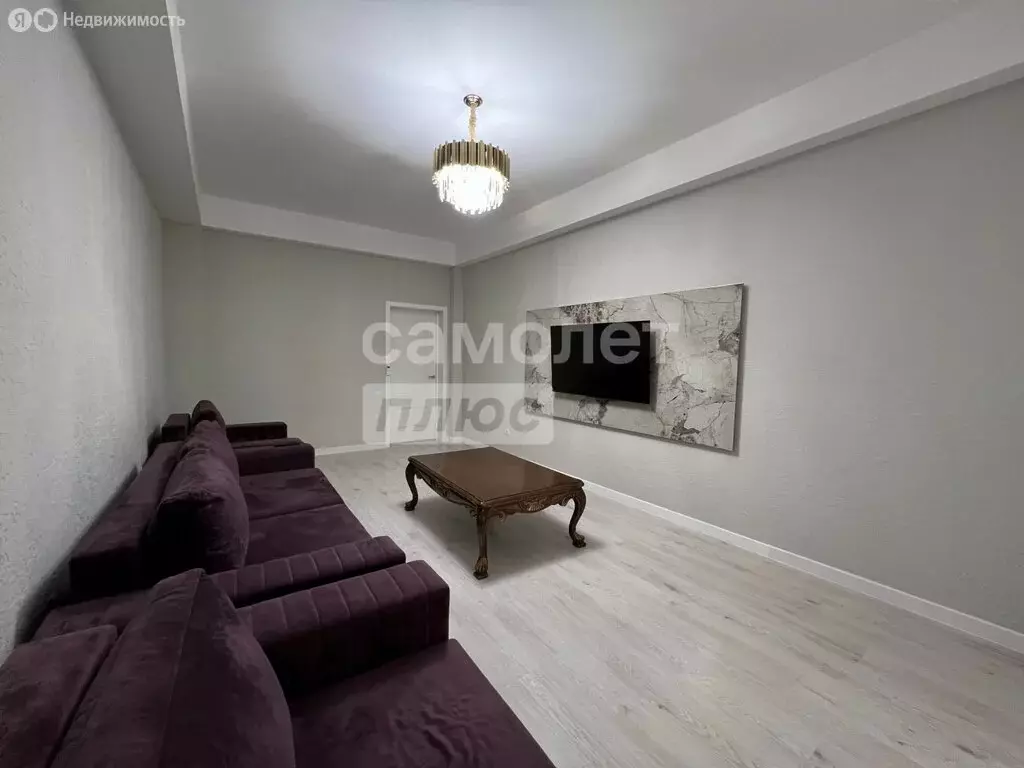 2-комнатная квартира: Махачкала, улица Даниялова, 120А (72.5 м) - Фото 2