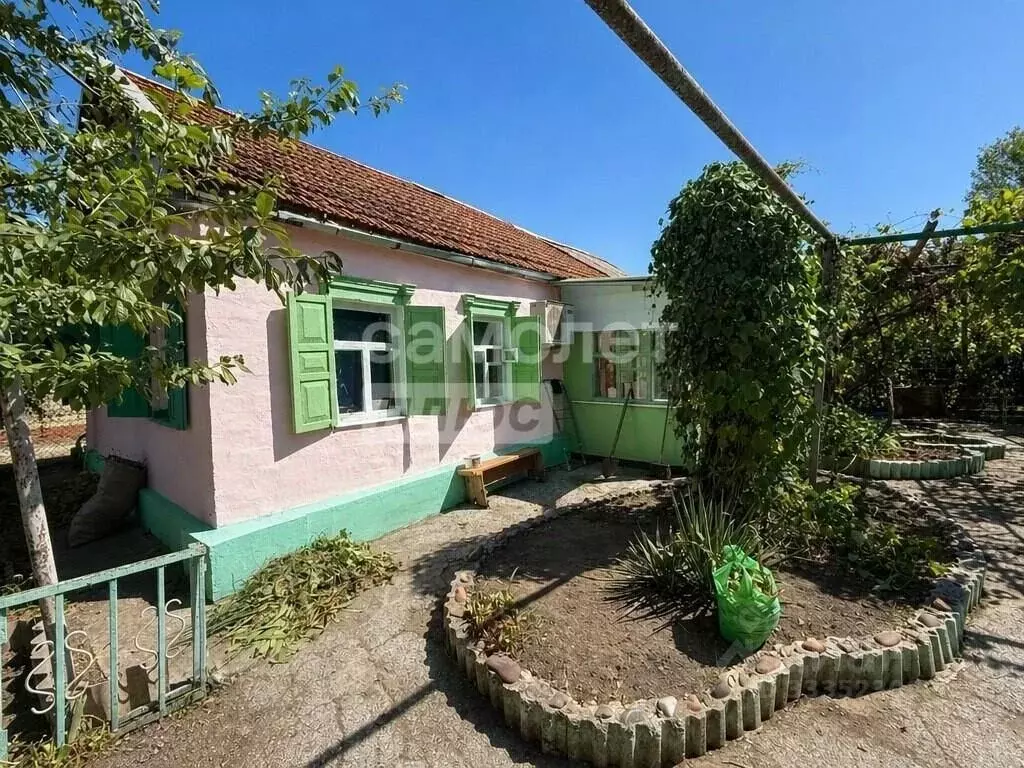 Дом в Краснодарский край, Приморско-Ахтарск Комсомольская ул. (44 м) - Фото 1