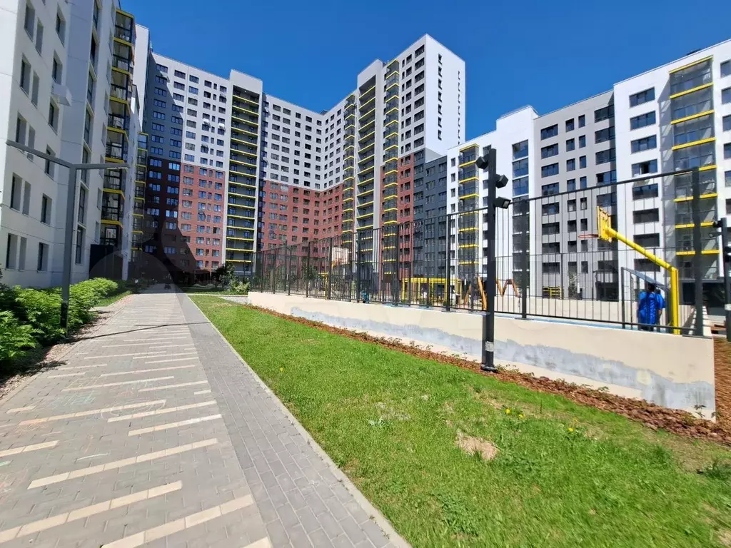3-к. квартира, 92 м, 9/18 эт. - Фото 0