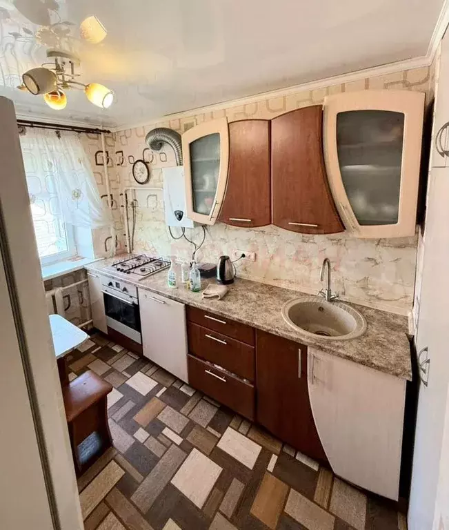 1-к. квартира, 38,3 м, 4/4 эт. - Фото 0