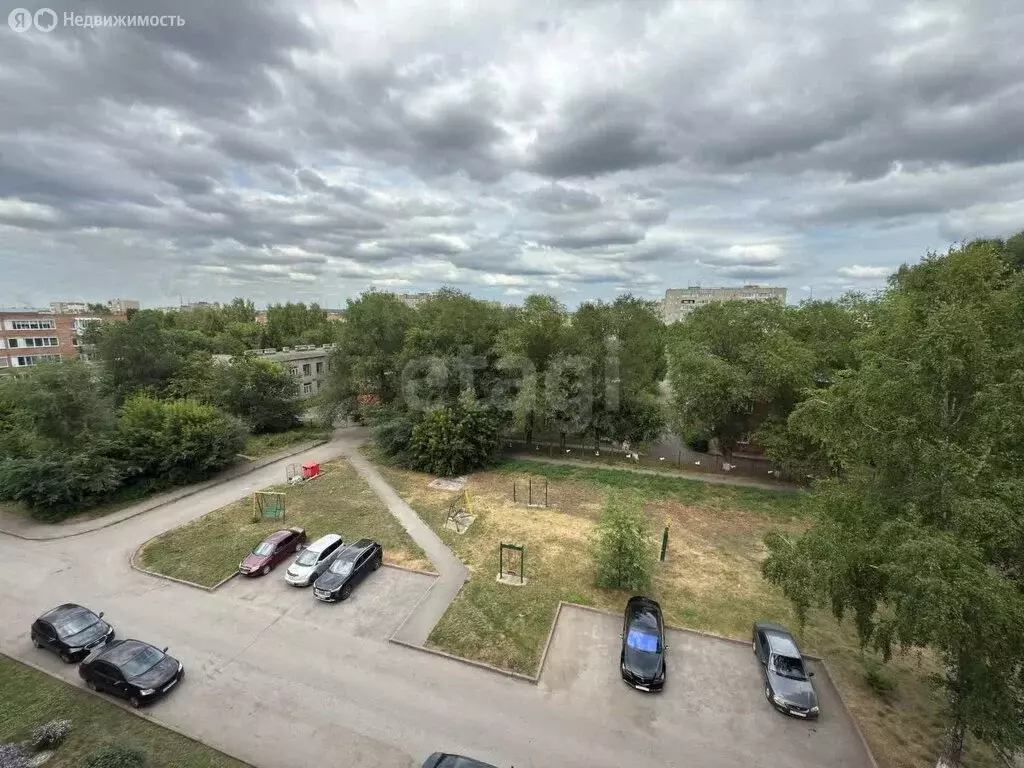 3-комнатная квартира: Кемерово, улица Веры Волошиной, 29 (58 м) - Фото 0
