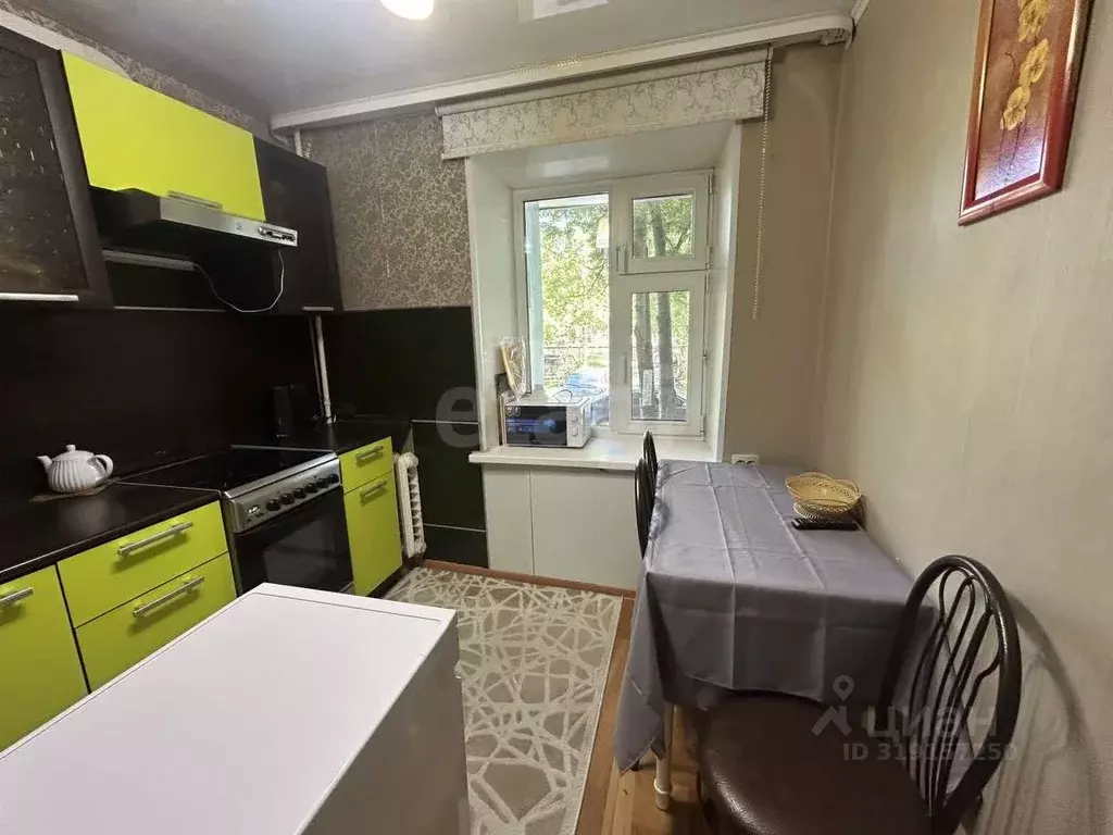 2-к кв. Ханты-Мансийский АО, Нижневартовск Интернациональная ул., 20А ... - Фото 0