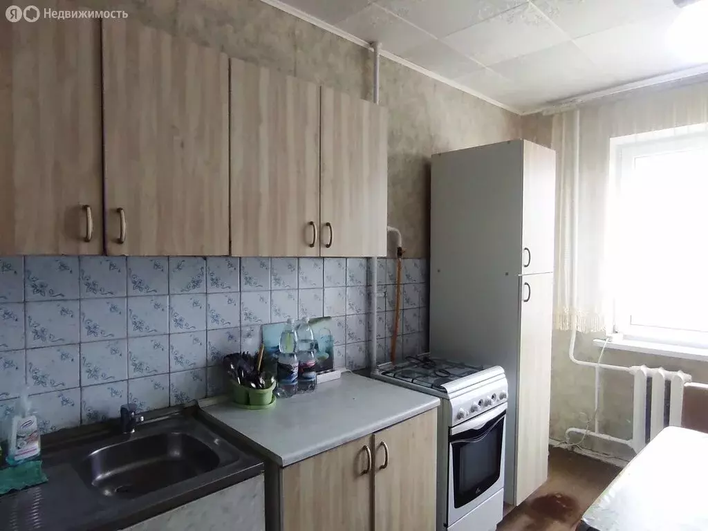 3-комнатная квартира: Волгоград, улица Одоевского, 56 (65.5 м) - Фото 1