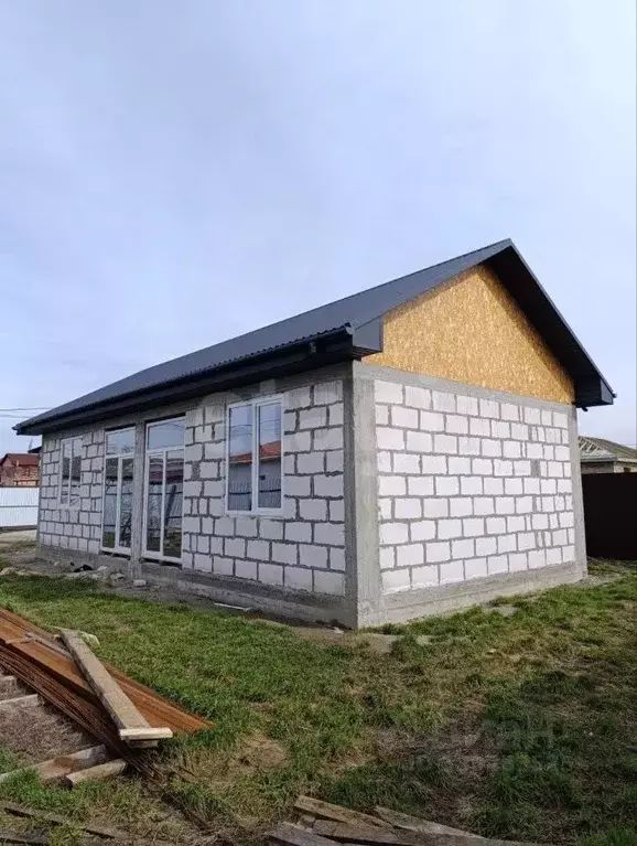 Дом в Севастополь с. Осипенко, ул. Красноярская, 23 (65 м) - Фото 1