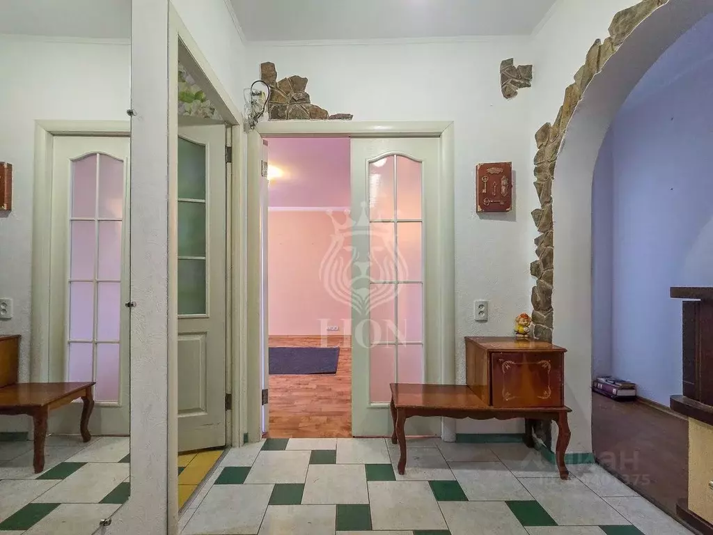 3-к кв. Крым, Алушта ул. 60 лет СССР, 16 (73.2 м) - Фото 1