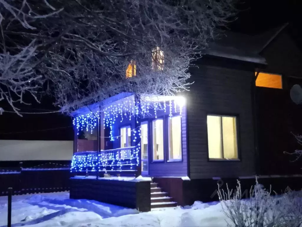 Дом в Ленинградская область, Лужский район, Скребловское с/пос, д. ... - Фото 1