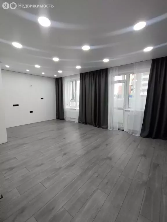 Квартира-студия: Волгоград, улица Степанищева, 2А (34.2 м) - Фото 1
