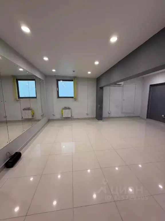 Помещение свободного назначения в Иркутская область, Иркутск ул. Карла ... - Фото 1