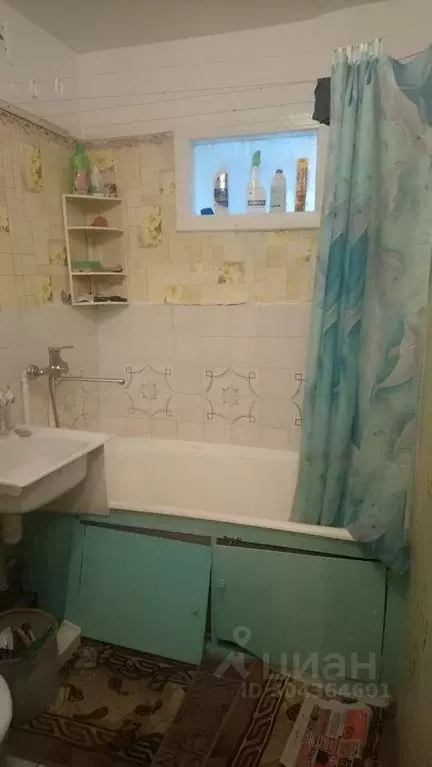 2-к кв. Свердловская область, Асбест ул. Ладыженского, 10 (42.0 м) - Фото 1