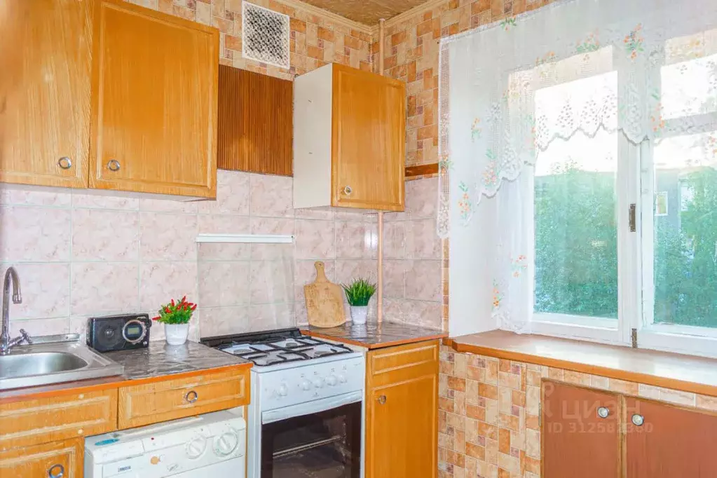 3-к кв. Вологодская область, Череповец Вологодская ул., 31 (59.3 м) - Фото 0