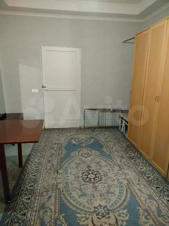 Комната 15 м в 3-к., 1/3 эт. - Фото 0