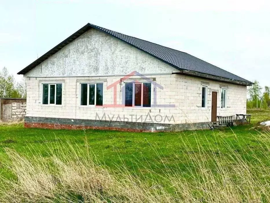 Коттедж в Белгородская область, Старооскольский городской округ, с. ... - Фото 0