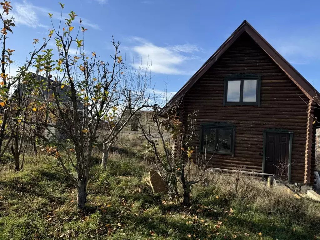 Дом в Крым, Симферопольский район, Добровское с/пос, с. Заречное ул. ... - Фото 1