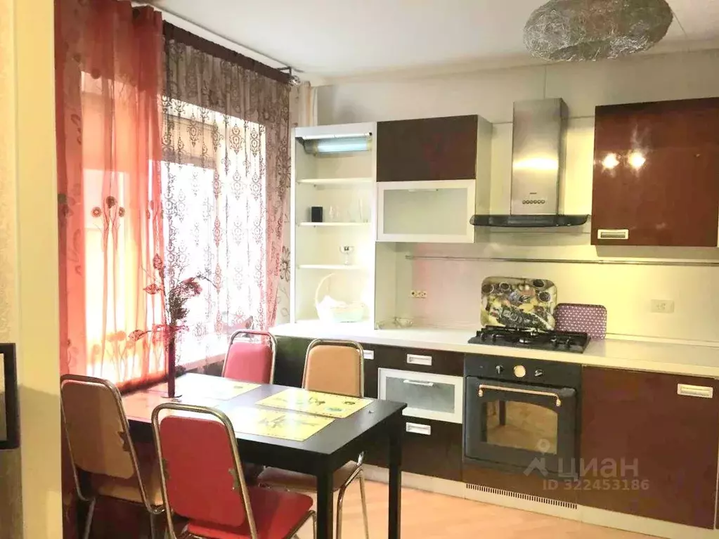 3-к кв. Ростовская область, Шахты Советская ул., 231 (60.0 м) - Фото 1