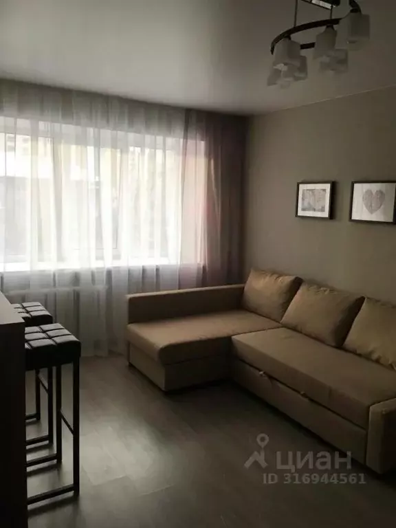 1-к кв. Свердловская область, Екатеринбург пер. Красный, 8 (32.0 м) - Фото 0