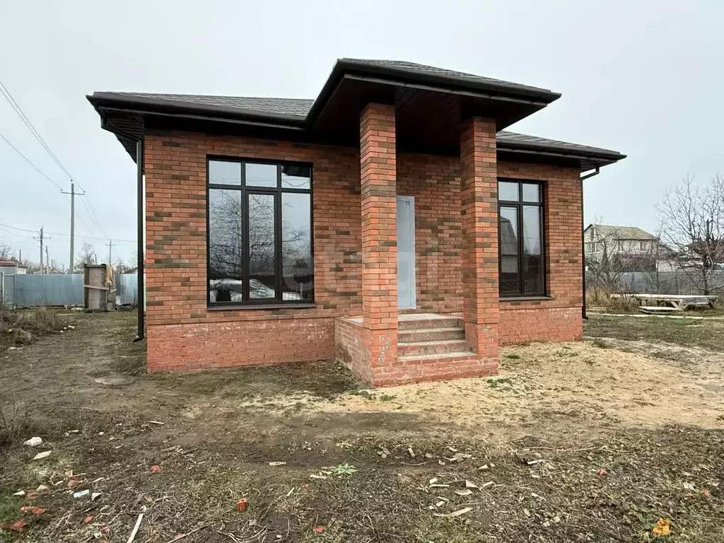 Дом в Саратовская область, Энгельсский район, Красноярское ... - Фото 2