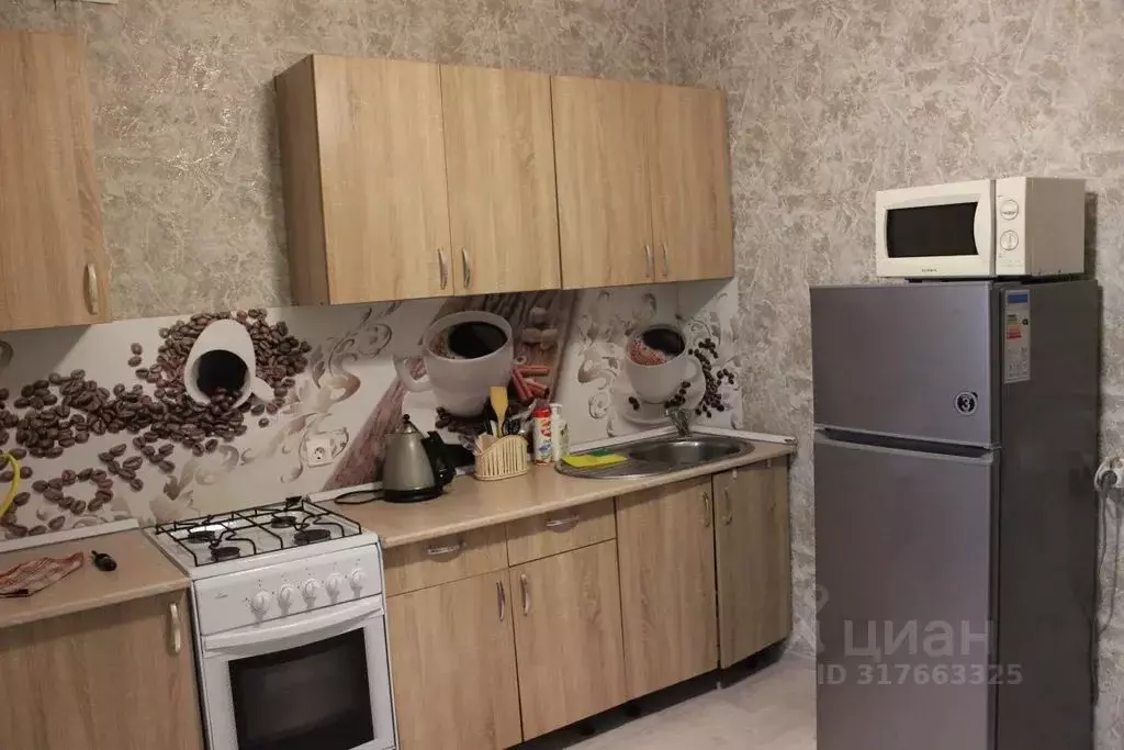 2-к кв. Белгородская область, Губкин Севастопольская ул., 109 (60.0 м) - Фото 1