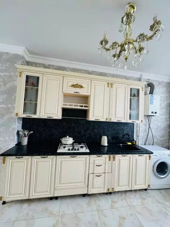 3-к кв. Ставропольский край, Кисловодск ул. Чкалова, 17 (77.0 м) - Фото 1