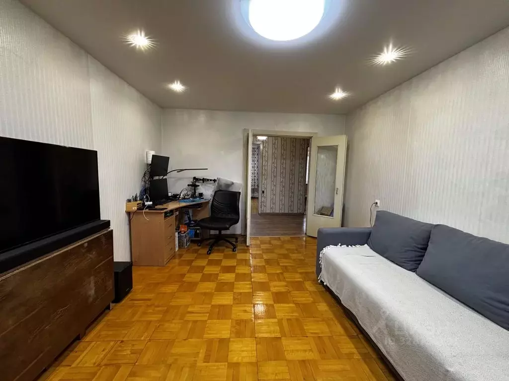 3-к кв. Удмуртия, Ижевск Автозаводская ул., 58 (60.6 м) - Фото 1