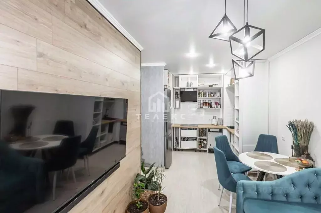 2-к кв. Омская область, Омск Взлетная ул., 11/1 (56.7 м) - Фото 2