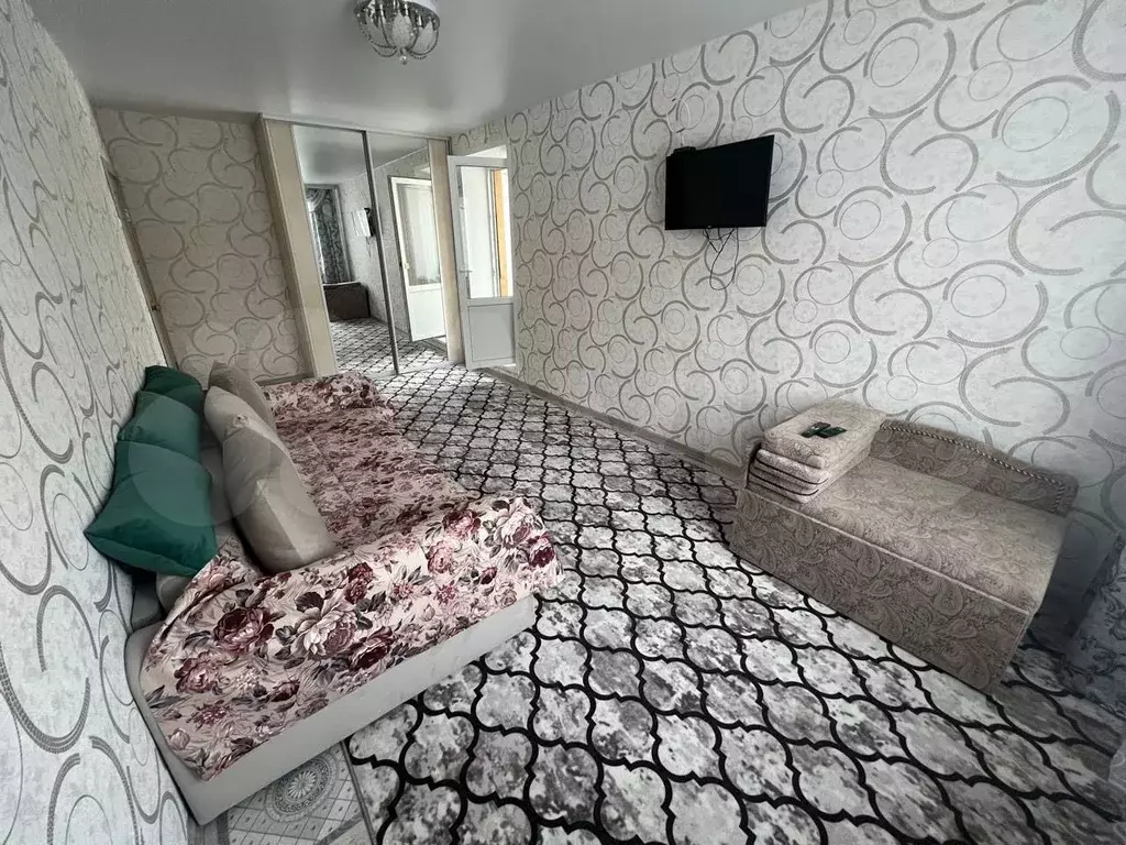1-к. квартира, 38 м, 2/9 эт. - Фото 0