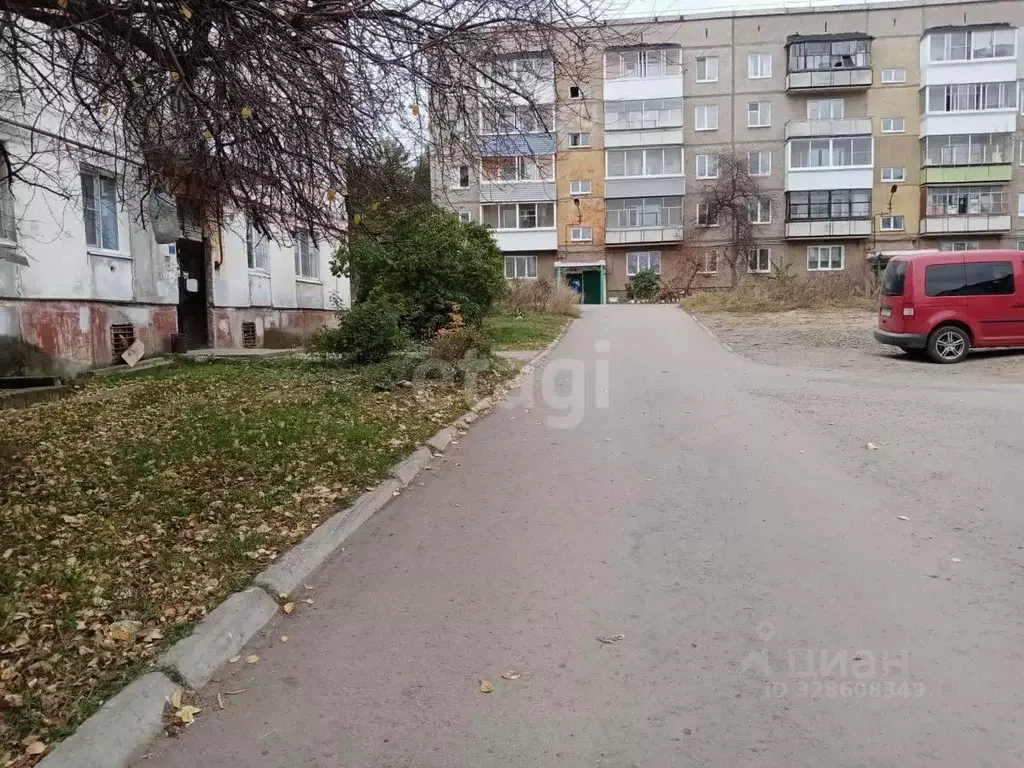 3-к кв. Свердловская область, Горноуральский пгт 43 (62.6 м) - Фото 2